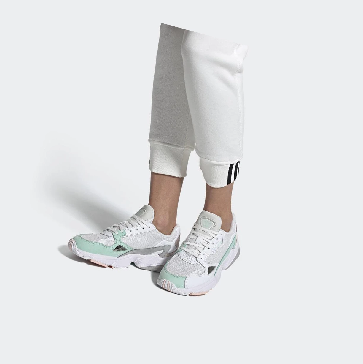 Originálne Topánky Adidas FALCON W Damske Biele | 860SKMBTXIE